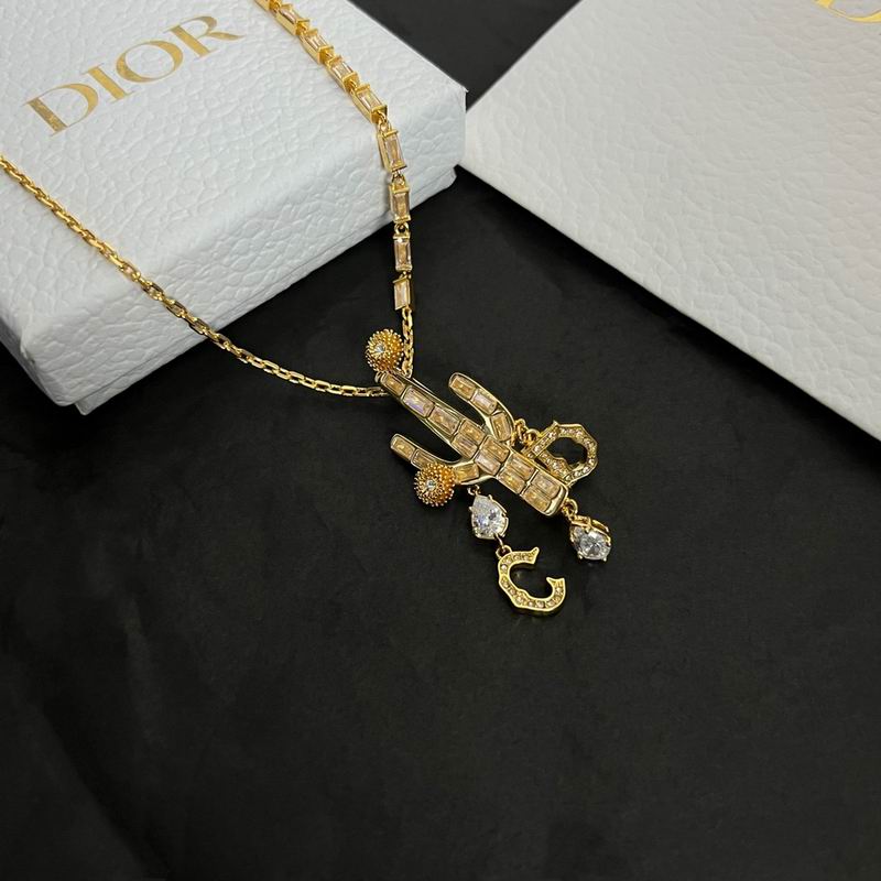 Dior Necklace 05lyr525